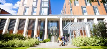 Image of the Davies centre at Leicester Medical School
